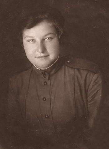 Попенкова Клавдия Павловна (бабушка Галихиной Елены)